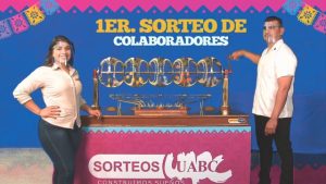 Primer sorteo de colaboradores de UABC