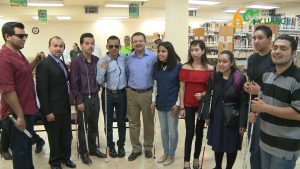 Entrega UABC computadoras a estudiantes con discapacidad visual