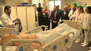 "Cum Versare Universitario" Facultad de Medicina